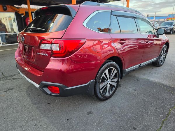 2017 Subaru Outback Premium 2.5 Leather Carousel 10