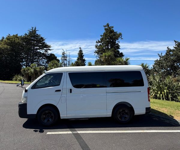 2008 Toyota Hiace Carousel 17