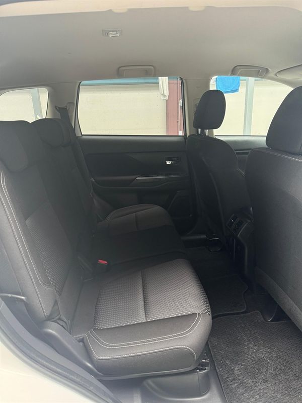 2019 Mitsubishi Outlander 4WD Carousel 7