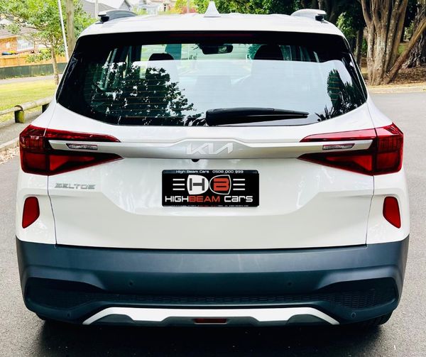 2022 Kia Seltos LX 2.0P/IV Carousel 12