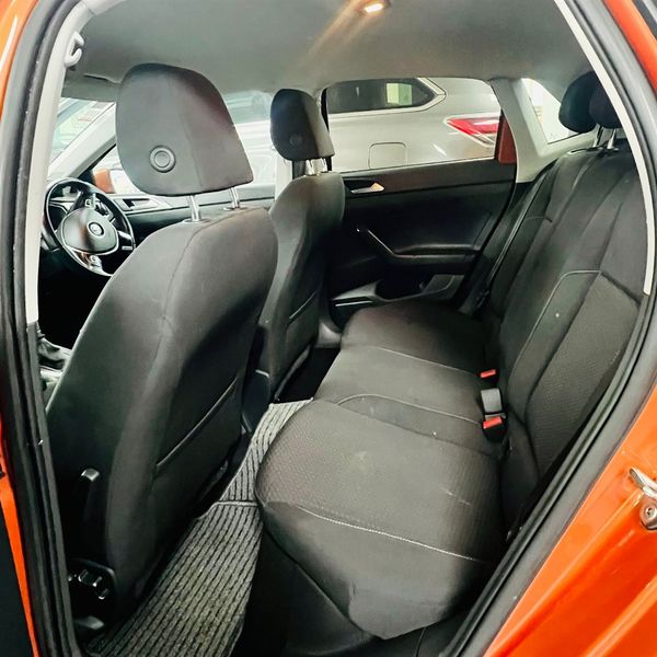 2018 Volkswagen Polo Carousel 1