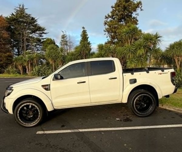 2015 Ford Ranger TD XL DC W/S 3.2D/6M Carousel 9