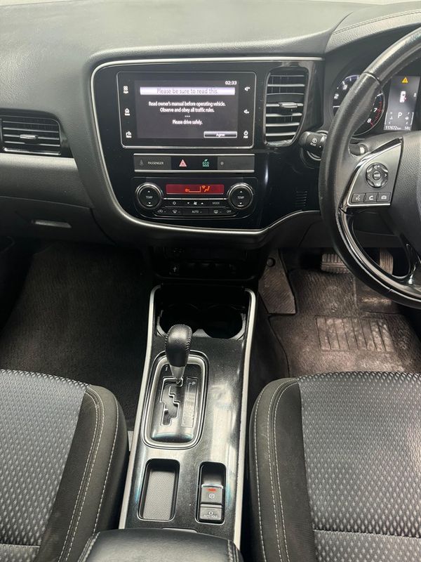 2019 Mitsubishi Outlander 4WD Carousel 6