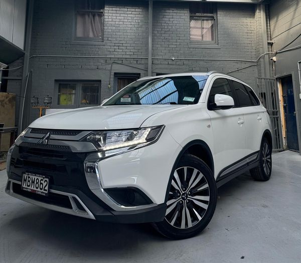 2019 Mitsubishi Outlander 4WD Carousel 9