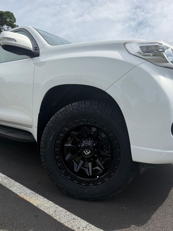 2016 Toyota Landcruiser prado GX 2.8D/4WD/6AT/SW/5 Carousel 12