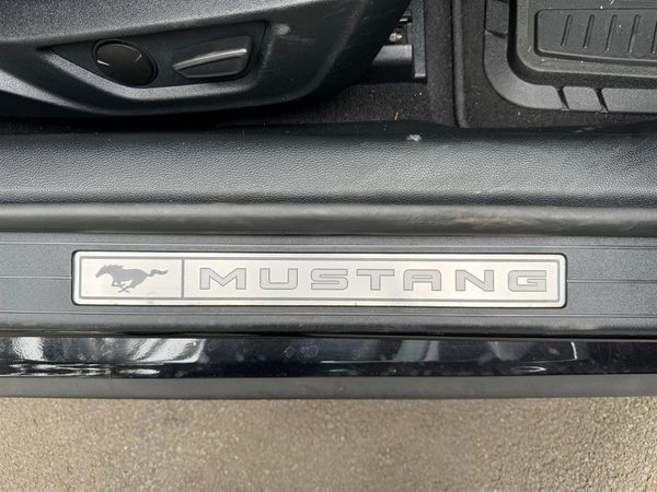 2020 Ford Mustang 2.3L FASTBACK AT 2.3 Carousel 9