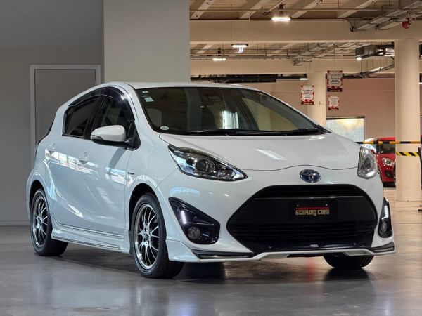 2018 Toyota Aqua "S Grade"