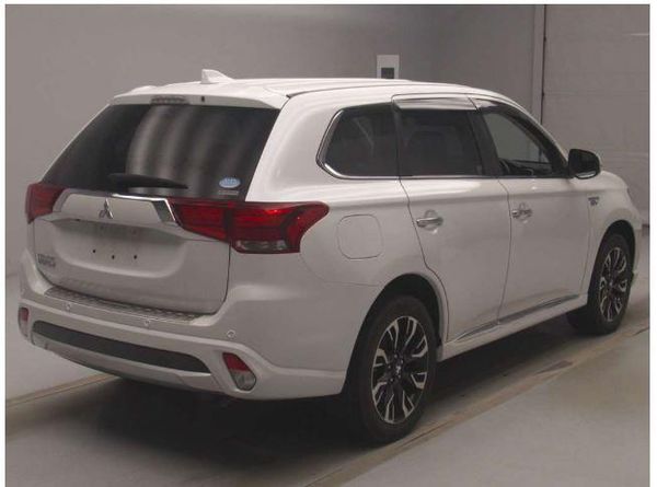 2017 Mitsubishi Outlander PHEV -G Navi Package Carousel 5
