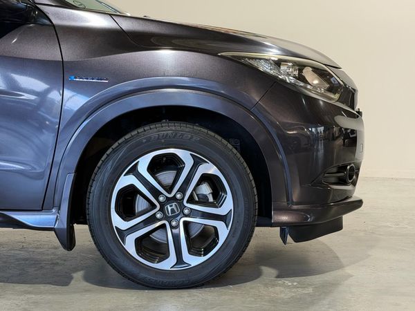 2014 Honda Vezel Hybrid Z Carousel 2