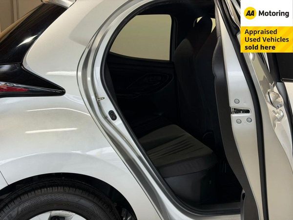 2021 Toyota Yaris Hybrid X Carousel 10