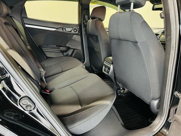 2019 Honda Civic Hatchback Carousel 6