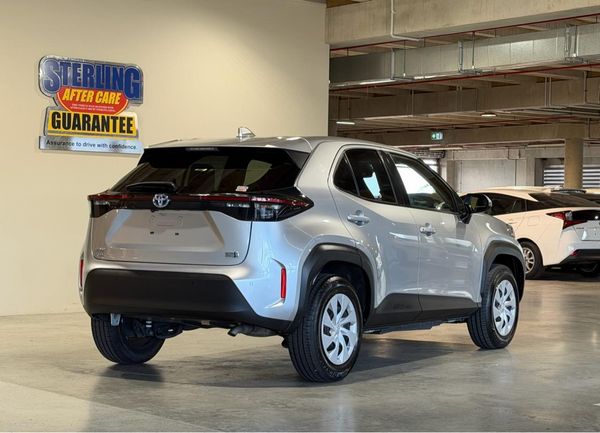 2021 Toyota Yaris Cross HYBRID-X Carousel 17