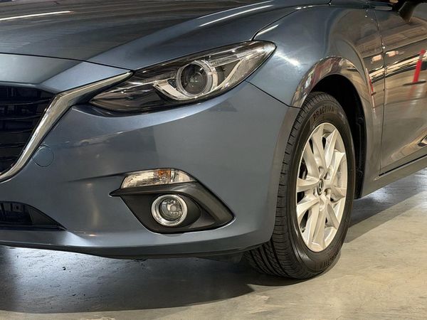 2014 Mazda Axela Hybrid S-L Package Carousel 13