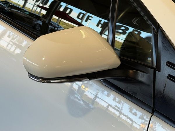 2021 Toyota Prius S -Grade Carousel 3