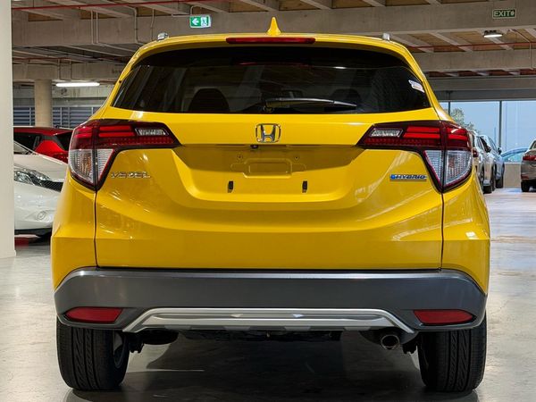 2017 Honda Vezel Sensing Brilliant Style ED Carousel 16