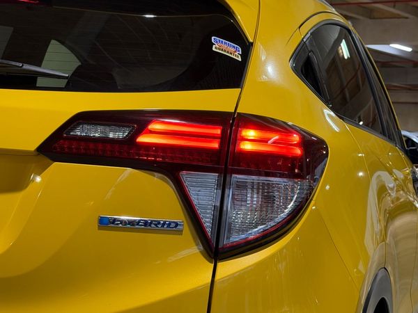 2017 Honda Vezel Sensing Brilliant Style ED Carousel 17