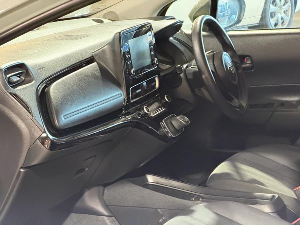 2022 Toyota Aqua X-GRADE Carousel 2