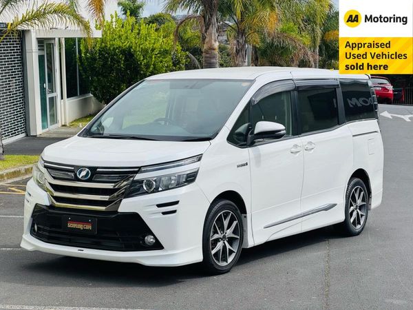 2014 Toyota Voxy Hybrid - V Grade