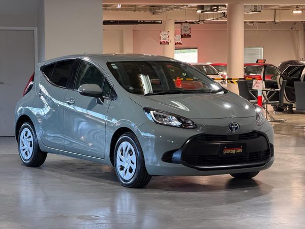 2022 Toyota Aqua X-GRADE