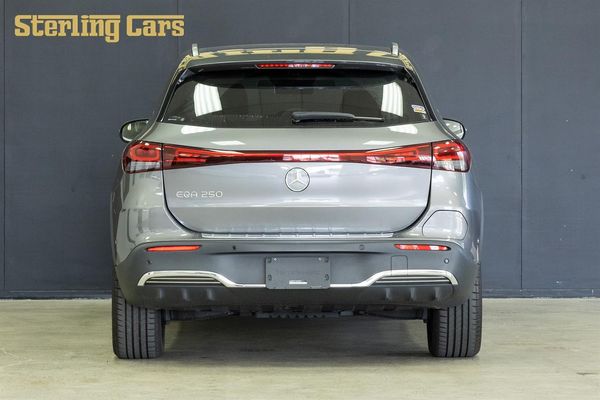 2021 Mercedes-Benz EQA EQA250 AMG-Line Carousel 14