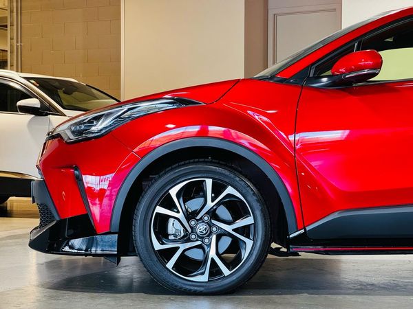 2020 Toyota C-HR (G-T)-Grade Carousel 15