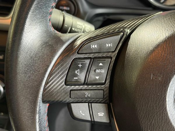 2015 Mazda Axela Hybrid S-L Package Carousel 7