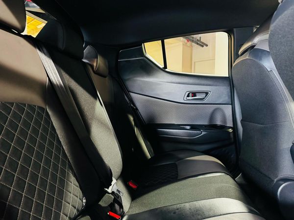 2020 Toyota C-HR (G-T)-Grade Carousel 6