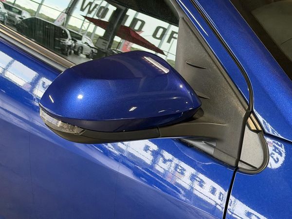 2021 Toyota Yaris Hybrid X Carousel 3