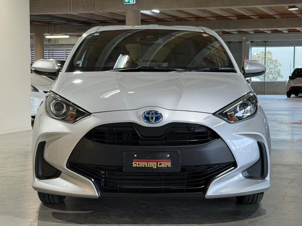 2021 Toyota Yaris Hybrid X Carousel 12