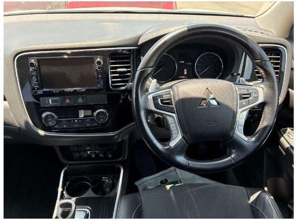 2017 Mitsubishi Outlander PHEV -G Navi Package Carousel 8