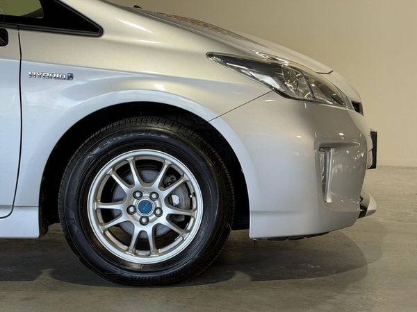2012 Toyota Prius S -Grade Carousel 2
