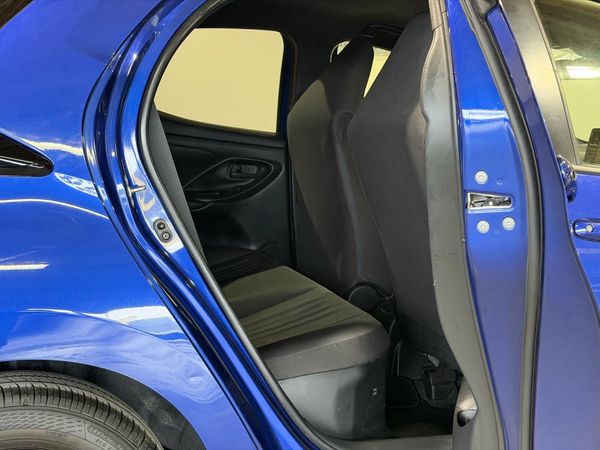 2021 Toyota Yaris Hybrid X Carousel 10