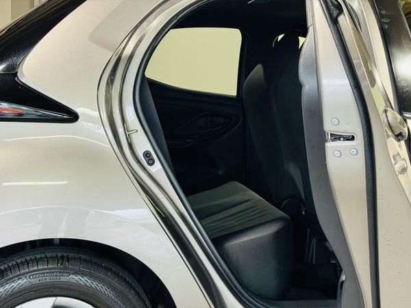 2020 Toyota Yaris X-GRADE Carousel 10