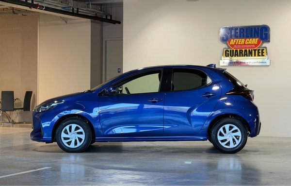 2022 Toyota Yaris Hybrid X Carousel 10