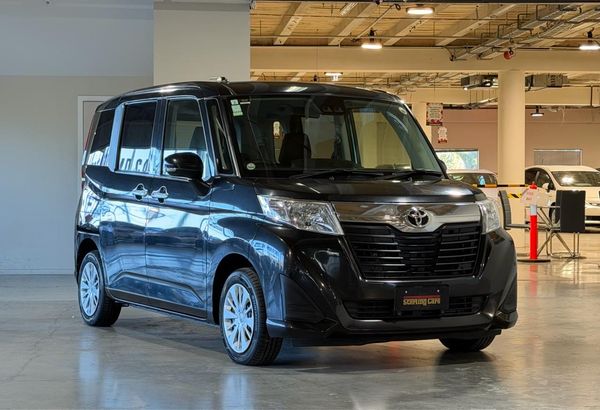 2018 Toyota Roomy G-GRADE Carousel 9