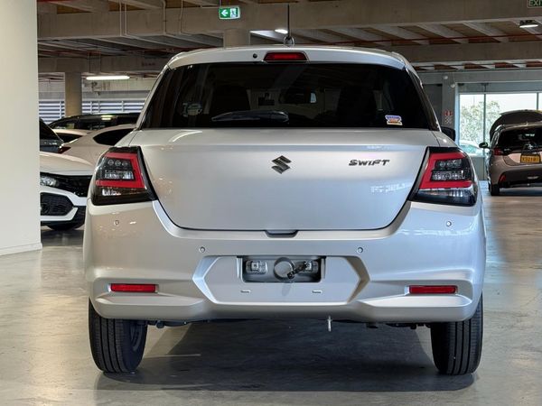 2024 Suzuki Swift XG Carousel 16