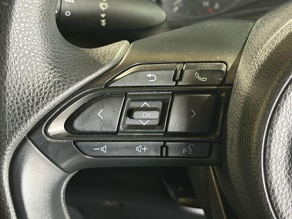 2021 Toyota Yaris Hybrid X Carousel 7