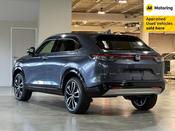 2021 Honda Vezel E:HEV Z Carousel 15