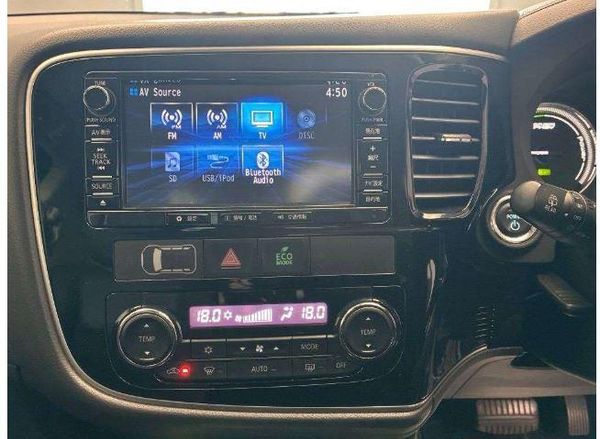 2017 Mitsubishi Outlander PHEV -G Navi Package Carousel 11