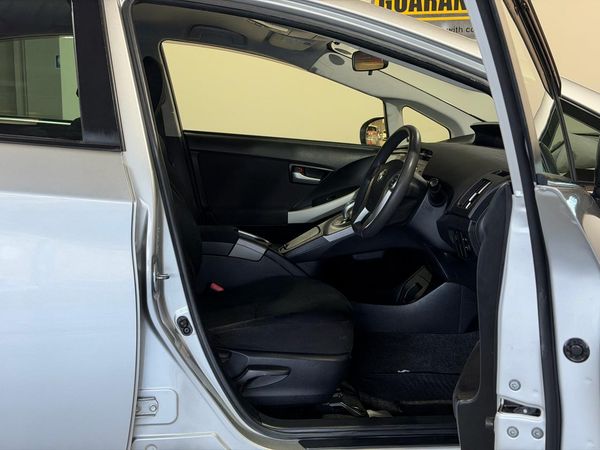 2012 Toyota Prius S -Grade Carousel 9