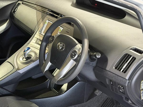 2012 Toyota Prius S -Grade Carousel 6