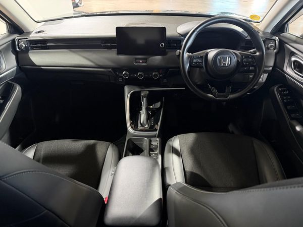 2021 Honda Vezel E:HEV Z Carousel 5