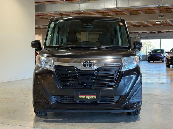 2018 Toyota Roomy G-GRADE Carousel 1