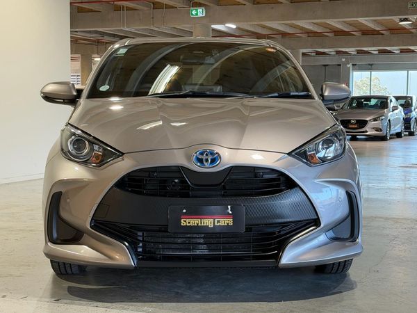 2021 Toyota Yaris Hybrid X Carousel 11