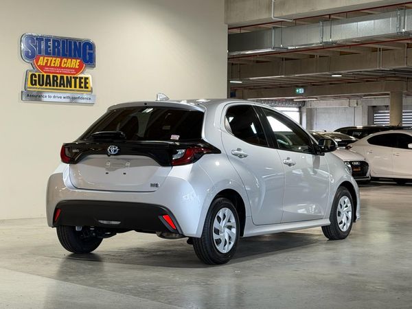 2021 Toyota Yaris Hybrid X Carousel 15