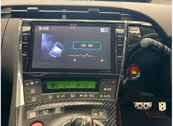 2014 Toyota Prius S Touring G's Carousel 2