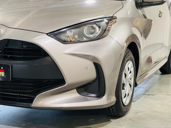 2020 Toyota Yaris X-GRADE Carousel 13