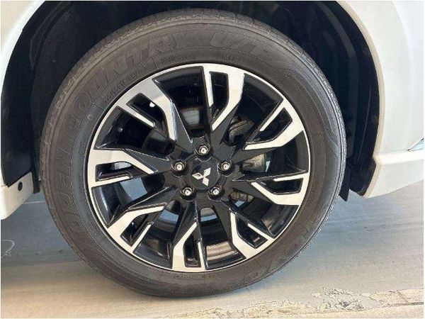 2017 Mitsubishi Outlander PHEV -G Navi Package Carousel 1