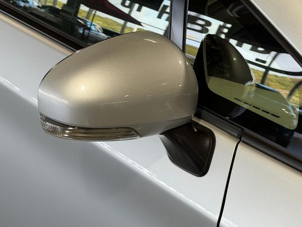 2012 Toyota Prius S -Grade Carousel 3