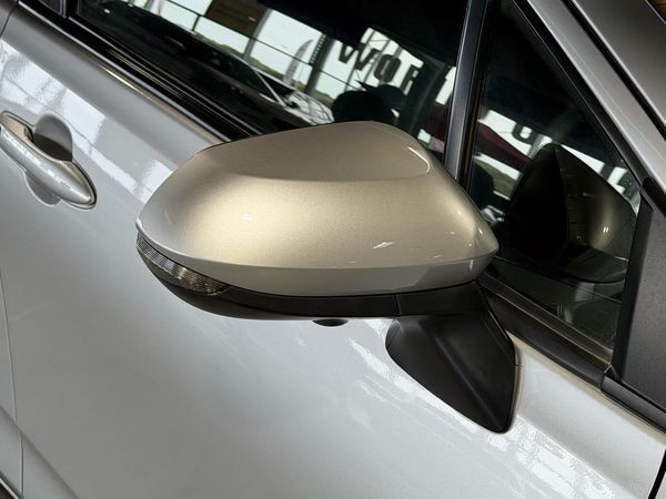 2021 Toyota Aqua X-GRADE Carousel 3